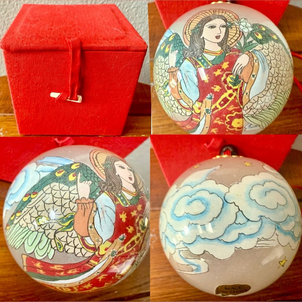 VINTAGE WILLITS HAND PAINTED ANGEL CHRISTMAS BALL IN BOX~NEW